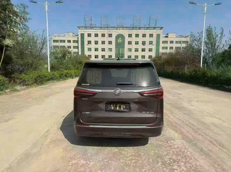 别克GL8 内饰后排