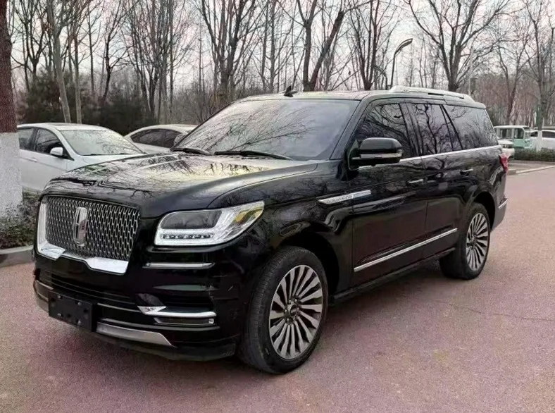 林肯领航员 正面外观二