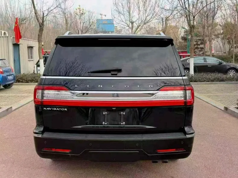 林肯领航员 内饰后排