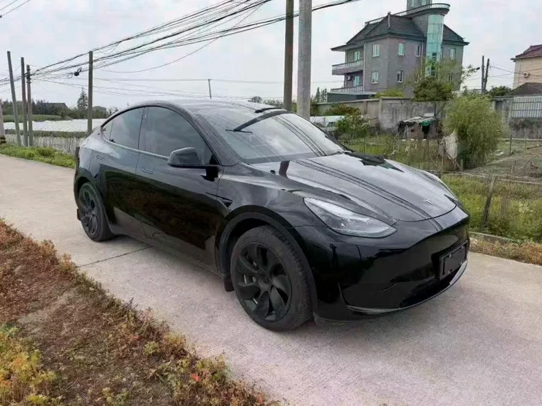 特斯拉MODEL 正面外观二