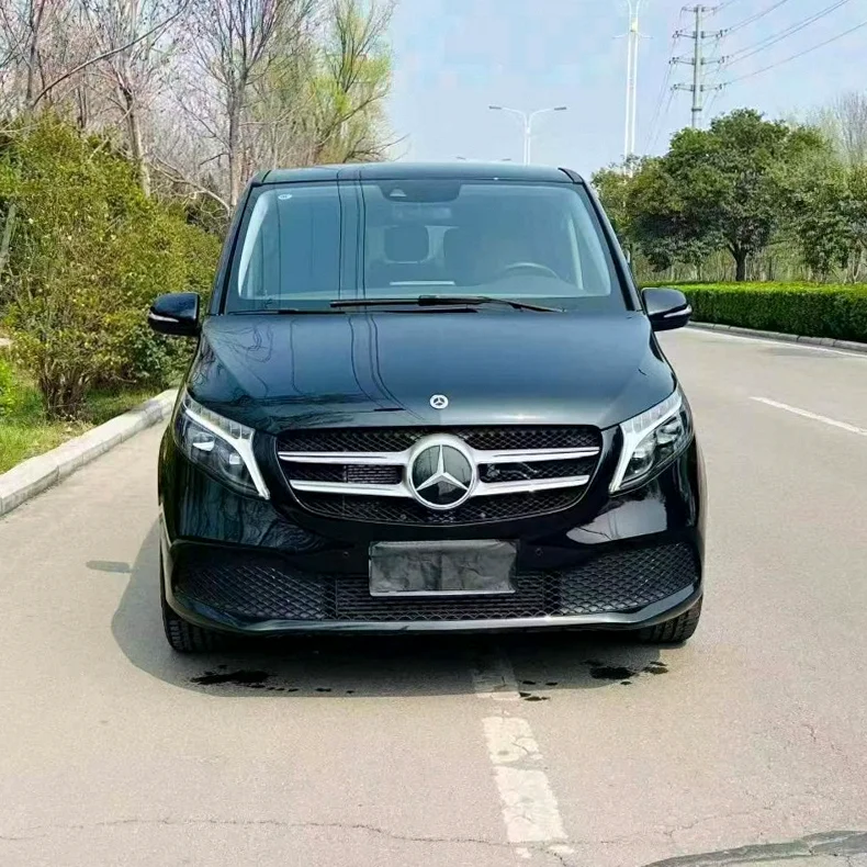 23年奔驰V级V260领航版