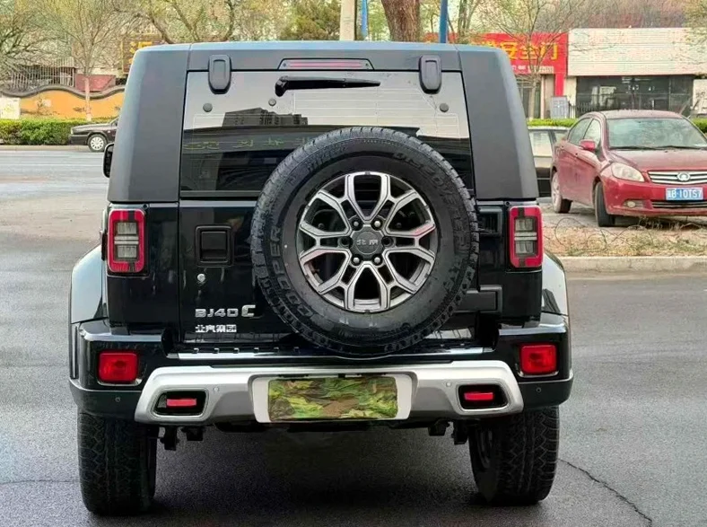 北京BJ40 内饰后排