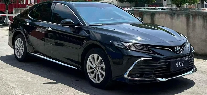 丰田凯美瑞 正面外观二