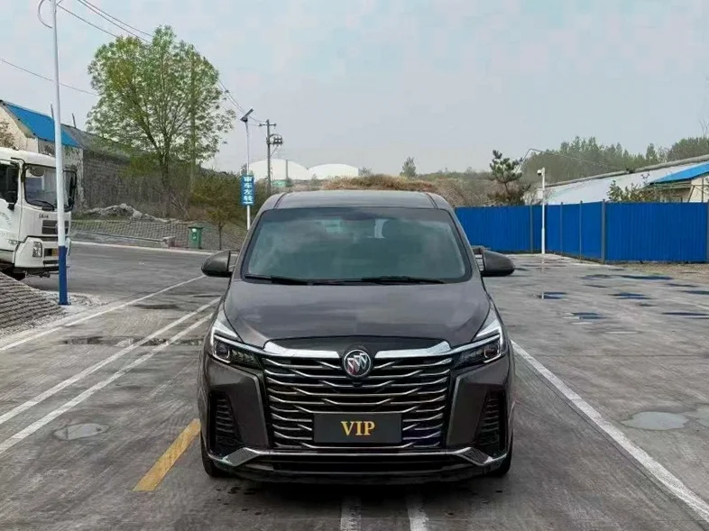 23年别克GL8陆上公务舱