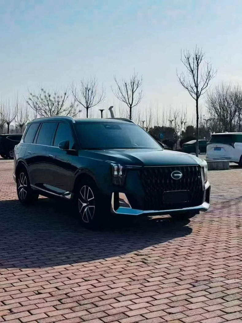 传祺GS8 正面外观三