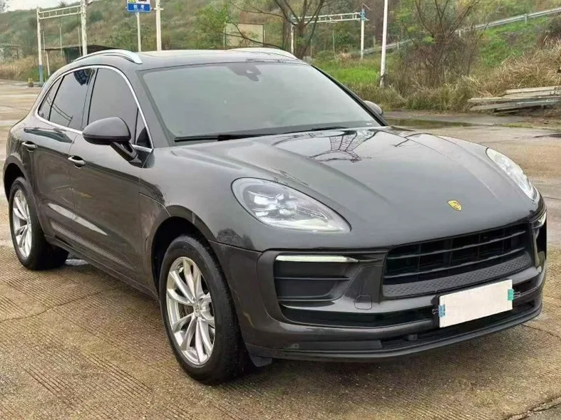 保时捷Macan 正面外观三