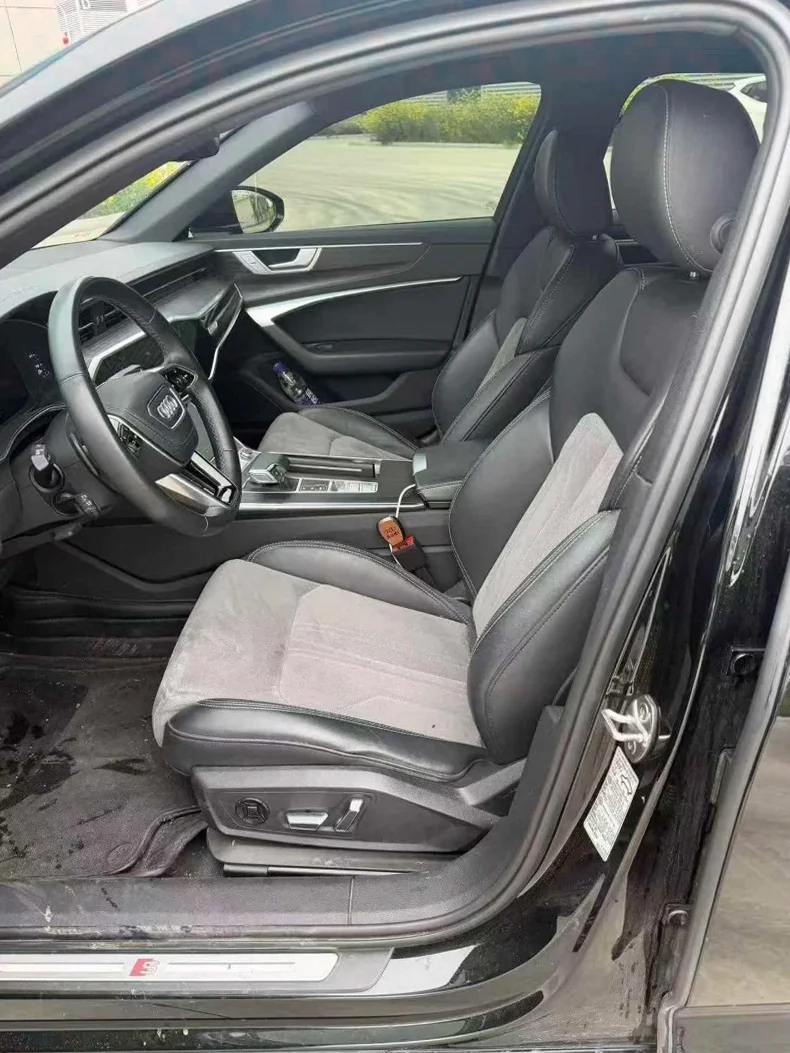 奥迪A6L 后面外观一