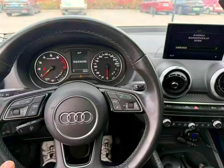 奥迪Q2 内饰后排