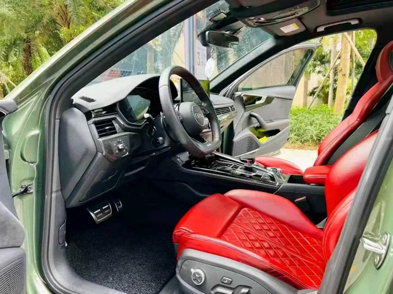 奥迪S4 后面外观二