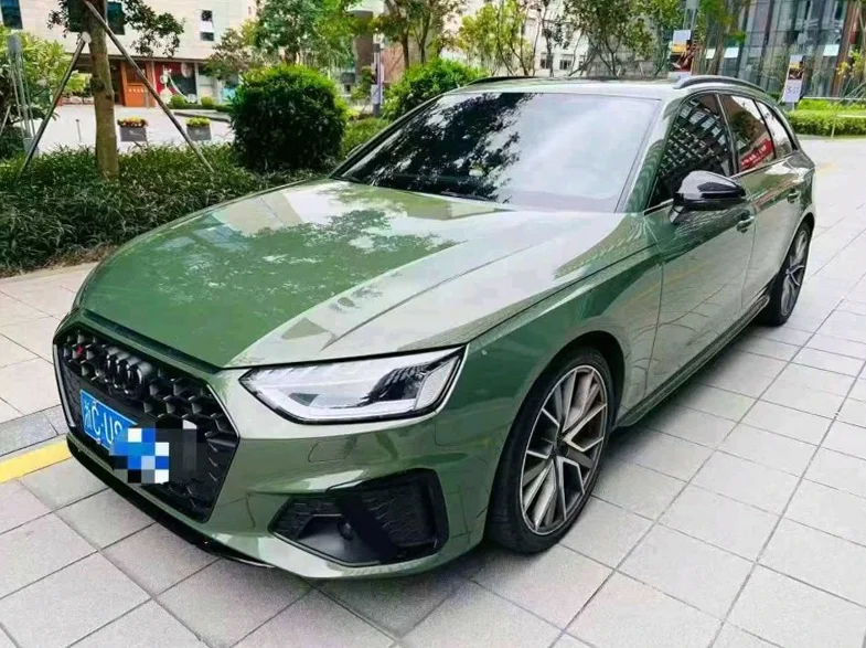 奥迪S4 正面外观三