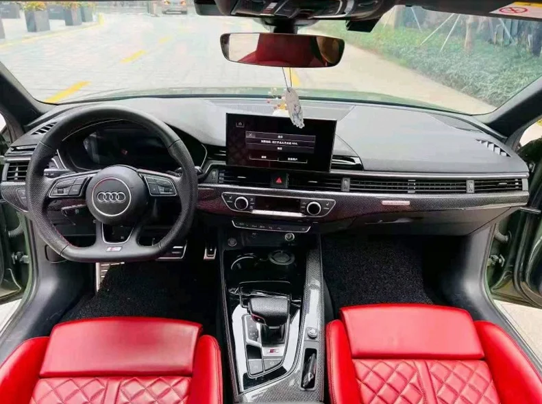 奥迪S4 后面外观三