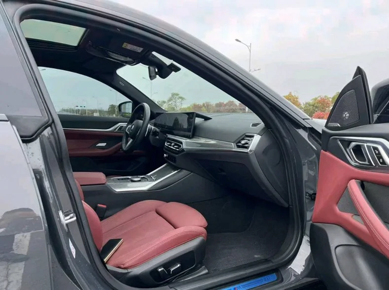 宝马4系 正面外观二