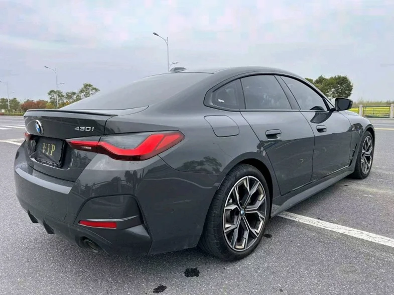 宝马4系 后面外观二