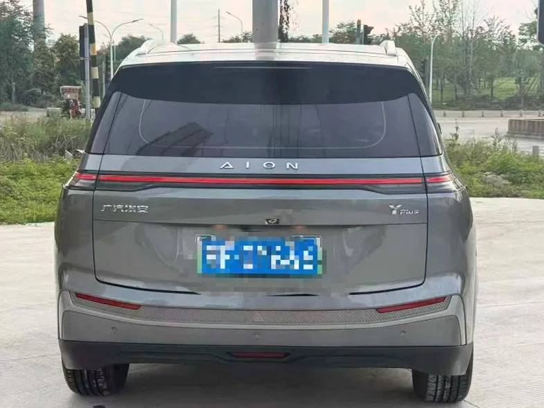 传祺埃安Y 内饰后排