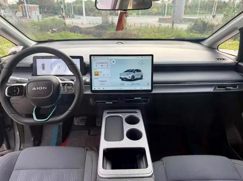 传祺埃安Y 后面外观三