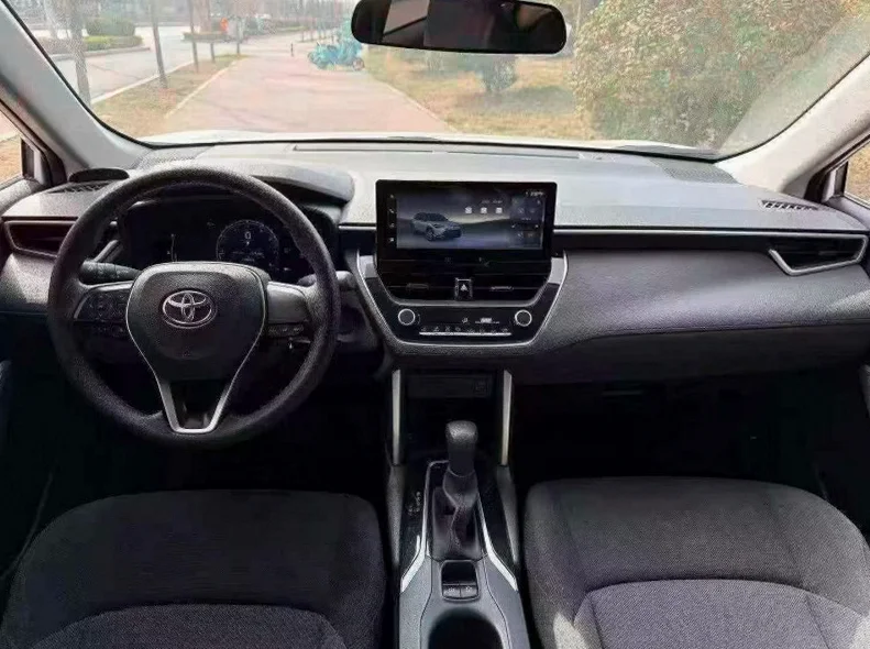 丰田锋兰达 后面外观三