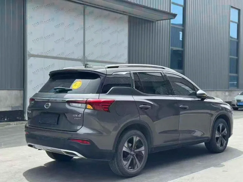 传祺GS4 内饰后排