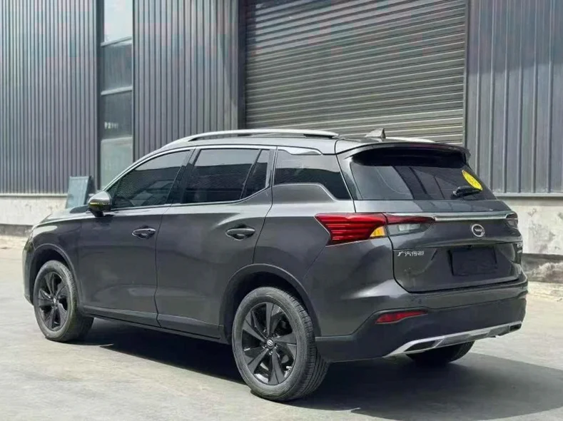 传祺GS4 内饰前排