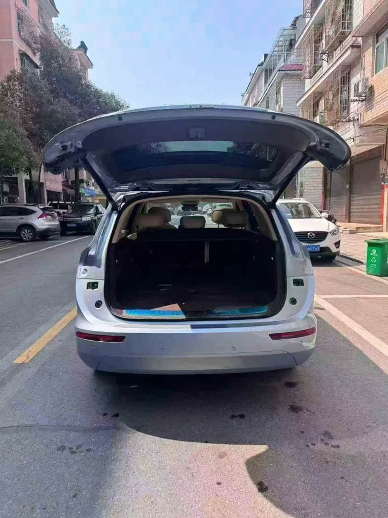 华为智选问界 驾驶室