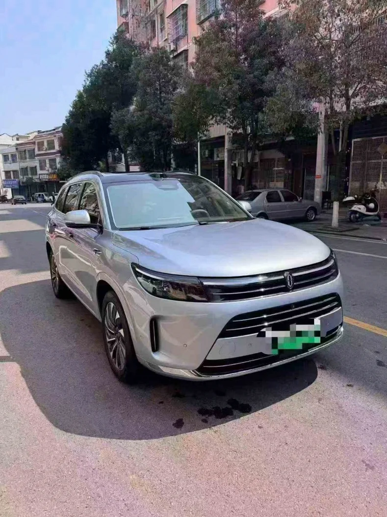 华为智选问界 正面外观三