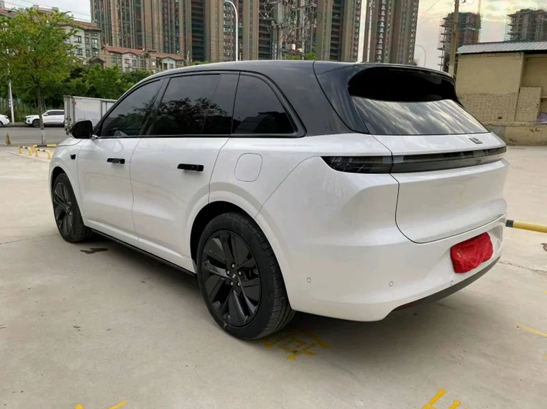 理想L6 内饰后排