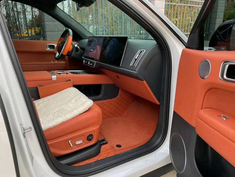 理想L6 后面外观二