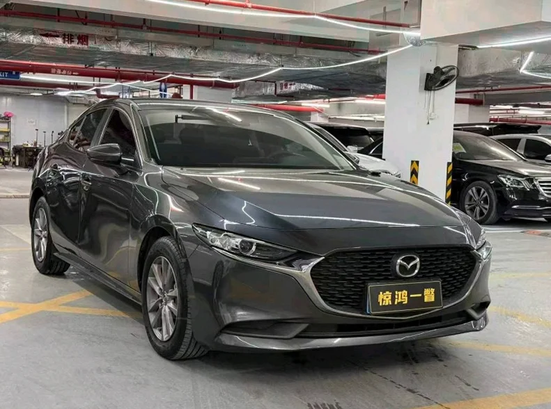 马自达昂克赛拉 正面外观二