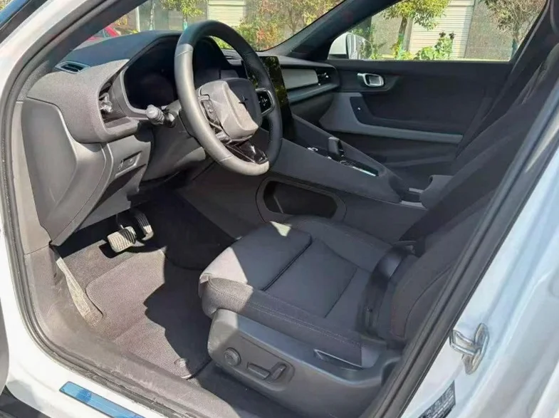 沃尔沃极星 后面外观二