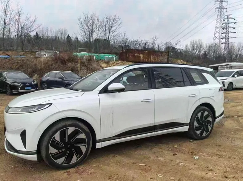 东风奕派 正面外观三