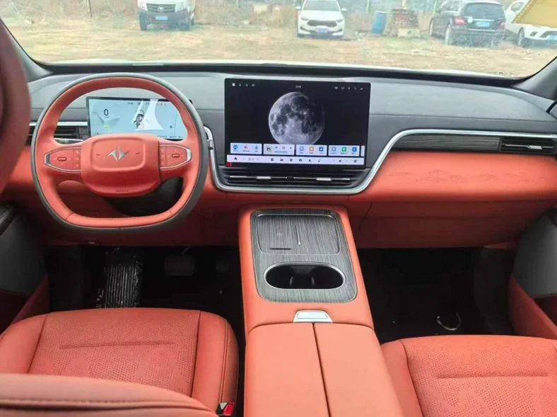 东风奕派 后面外观一