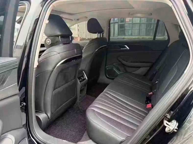 红旗H5 后面外观二