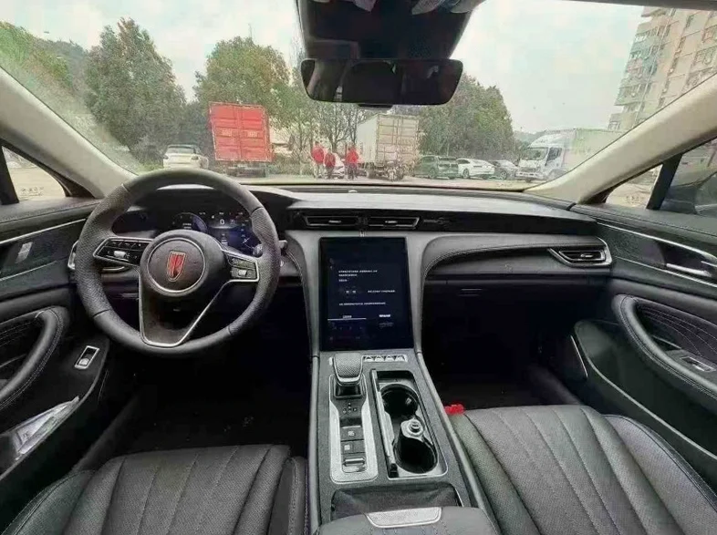 红旗H5 后面外观三