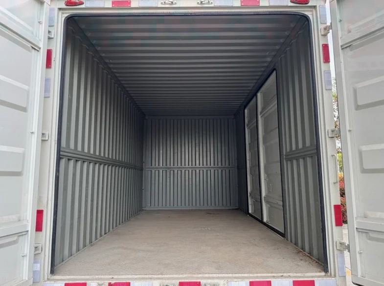 江铃凯运 内饰前排