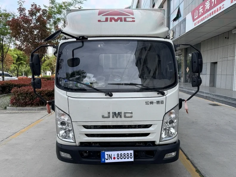 25年江铃凯运2.5T柴油版4.2米箱货