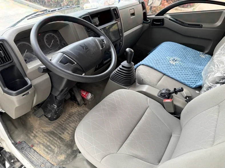 江铃凯运 后面外观三