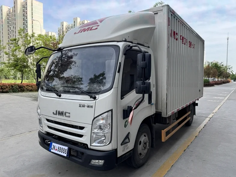 江铃凯运 正面外观三