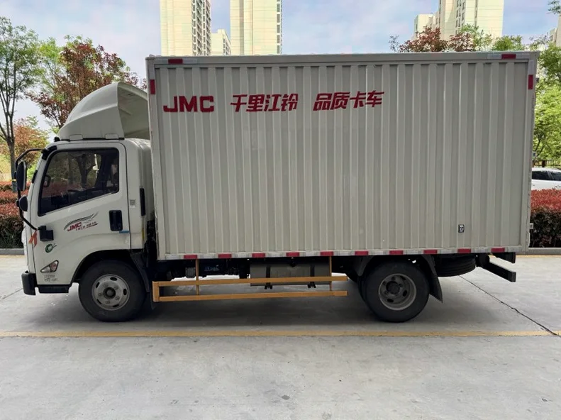 江铃凯运 后面外观二