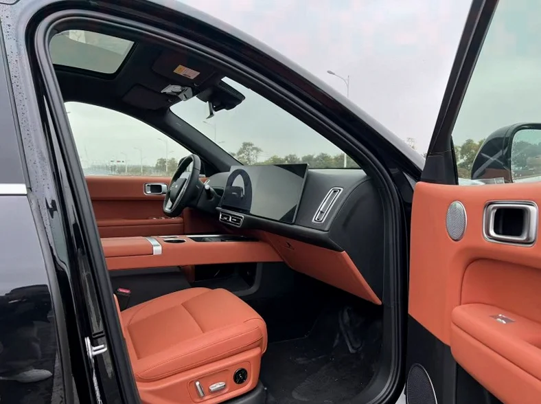 理想L6 后面外观三