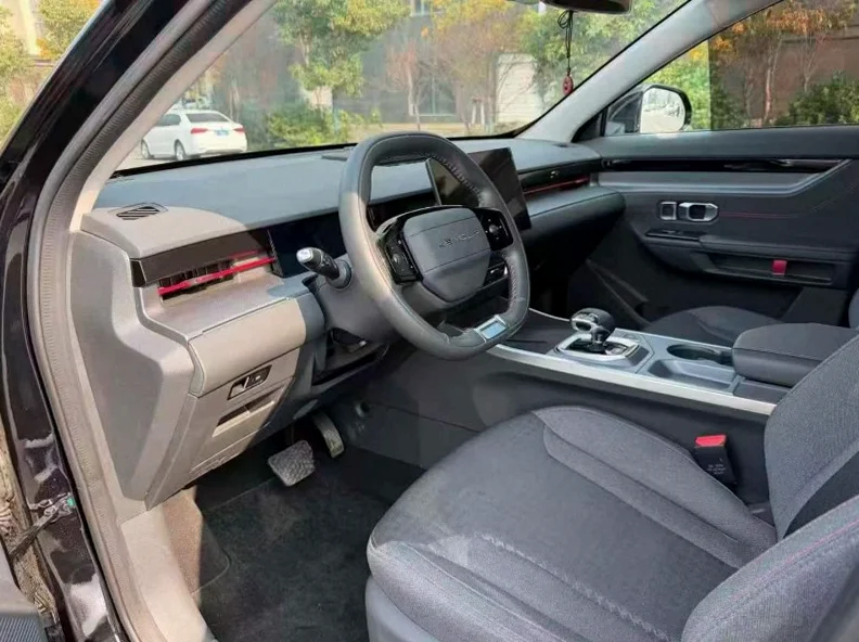 奇瑞捷途 后面外观一