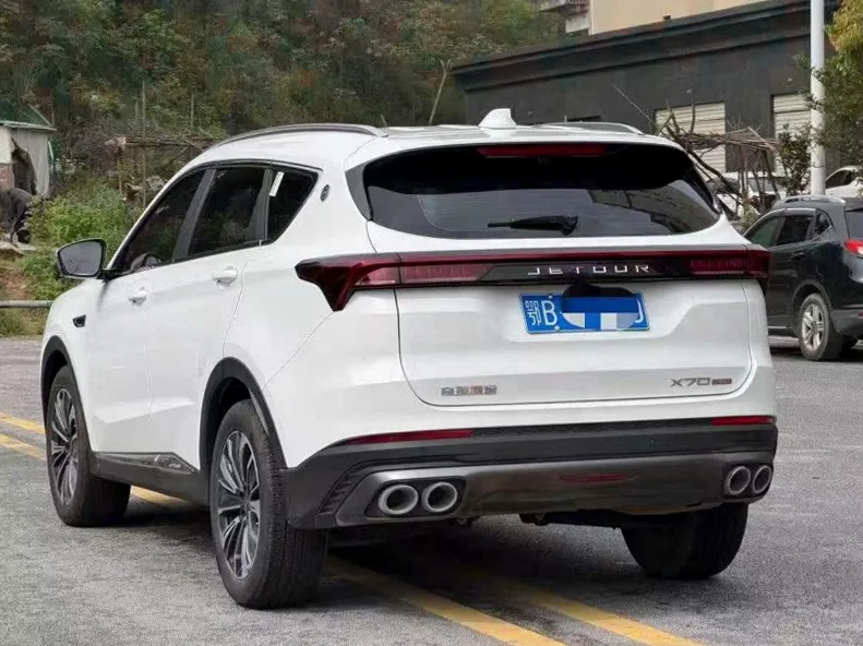 奇瑞捷途 内饰后排