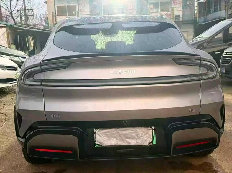 小米YU7 驾驶室