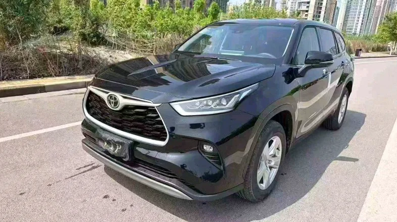 丰田汉兰达 正面外观三