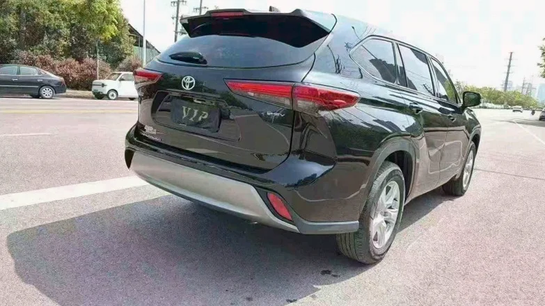 丰田汉兰达 内饰前排