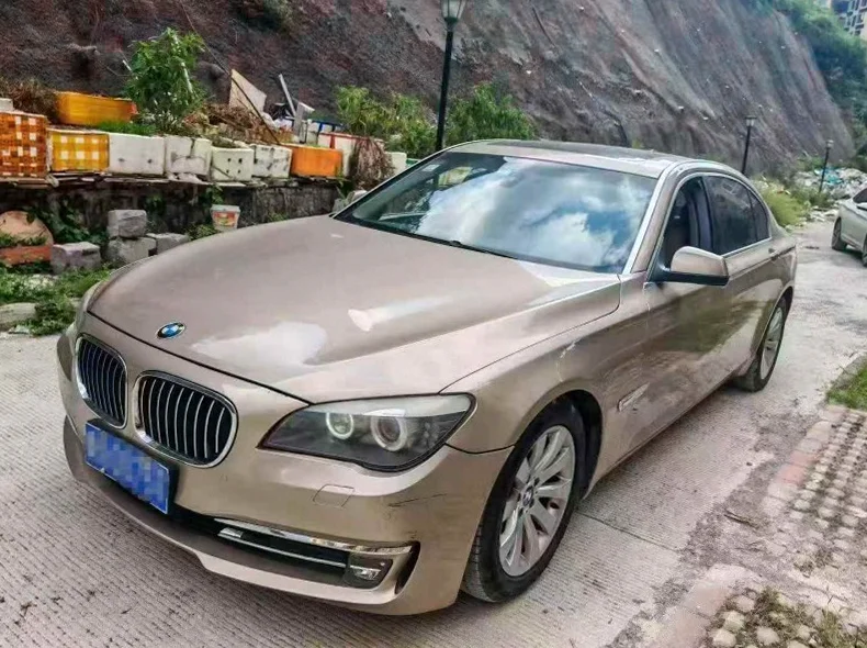 宝马7系 正面外观二