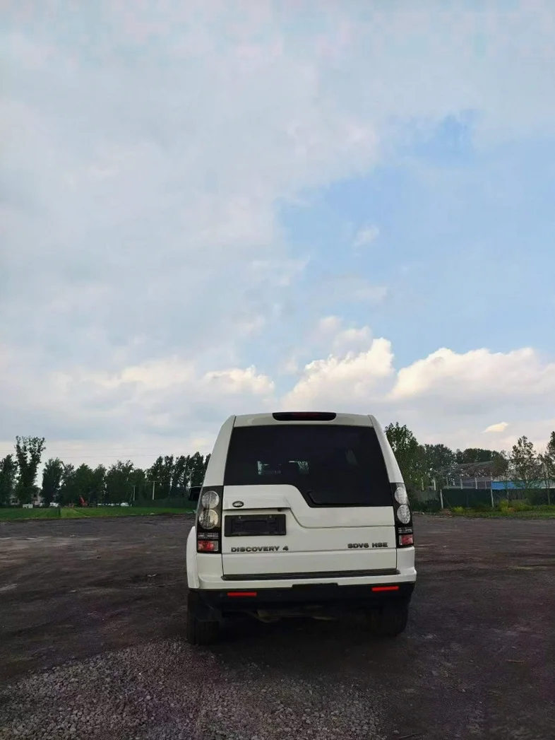 路虎发现 内饰后排