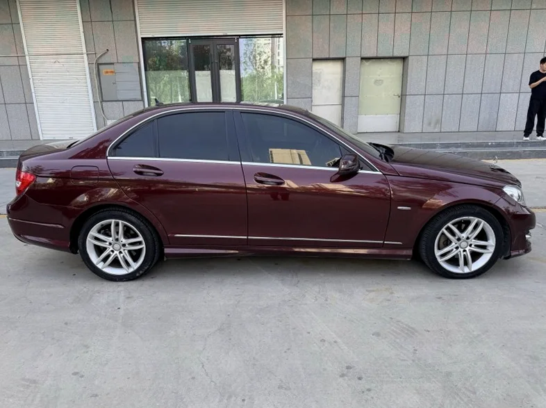 奔驰C 内饰后排