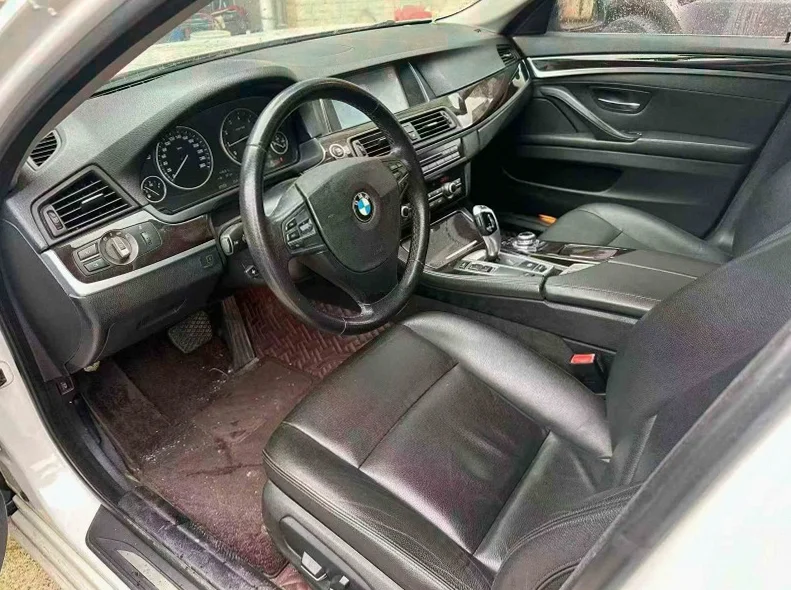 宝马5系 后面外观三