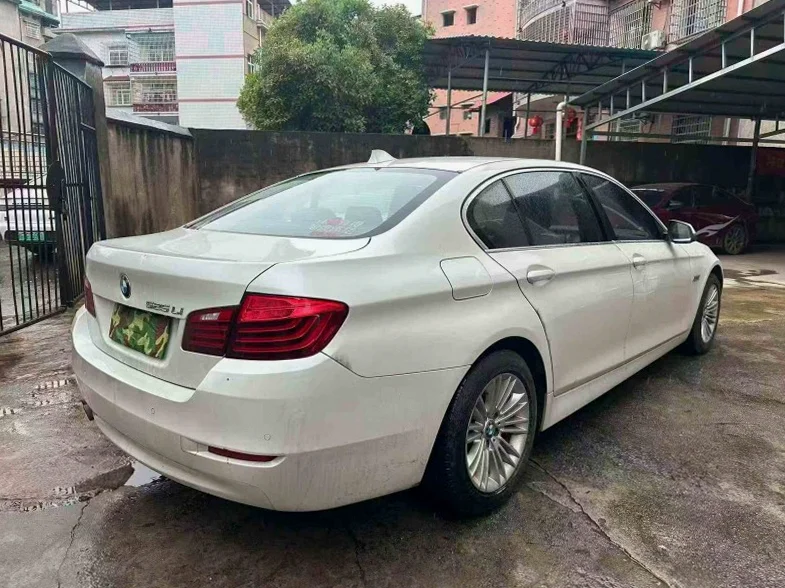 宝马5系 内饰前排