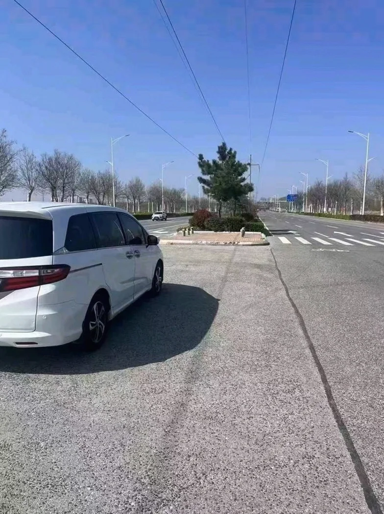 本田奥德赛 后面外观三