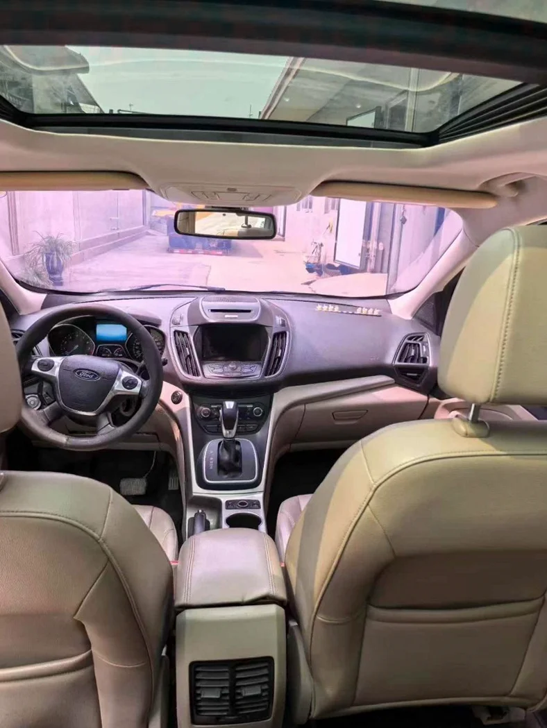 福特翼虎 后面外观三